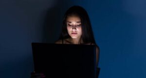 Ta kontakt med slettmeg.no dersom det ligger bilder, filmer eller opplysninger på nett som du ønsker skal fjernes